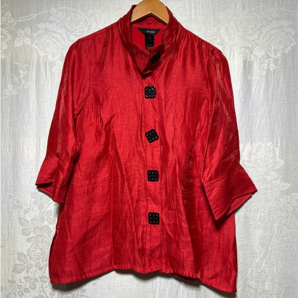 Ali Miles Button Up Medium PETITE Red Big Buttons Contrast Black Long Pop Collar